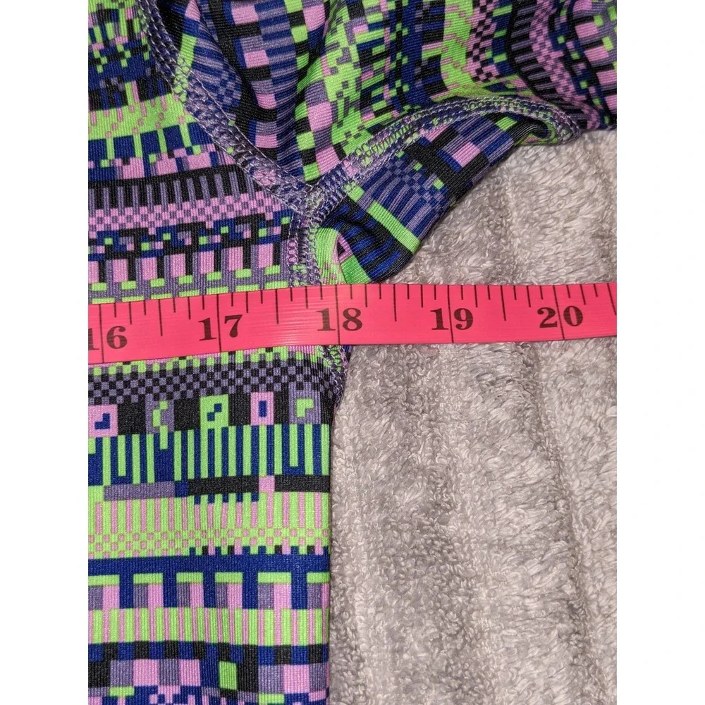 Nike Pro Dri-FIT Half Zip Pullover Top Athletic‎ Activewear Green Purple L NWOT